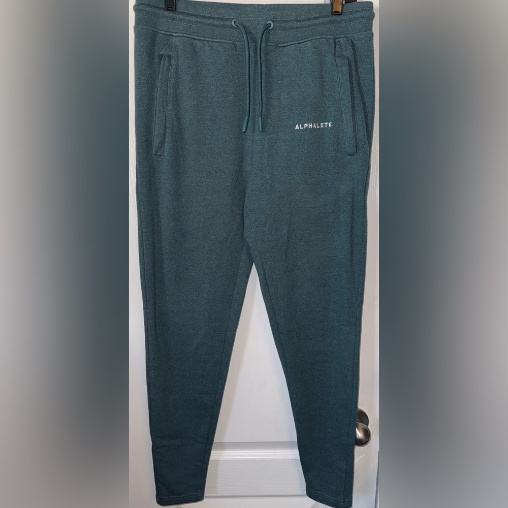 Alphalete Essential Core Blue Joggers Men’s Size M